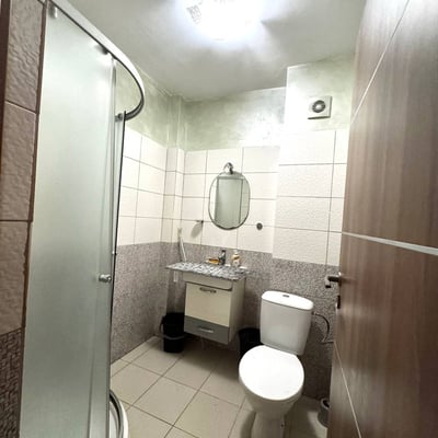 Alquiler de un amplio apartamento de 3 habitaciones, 72 m², Bucarest, Rumanía